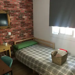 practical-room-barcelona-fira-airport.topbarcelonahotels.com/